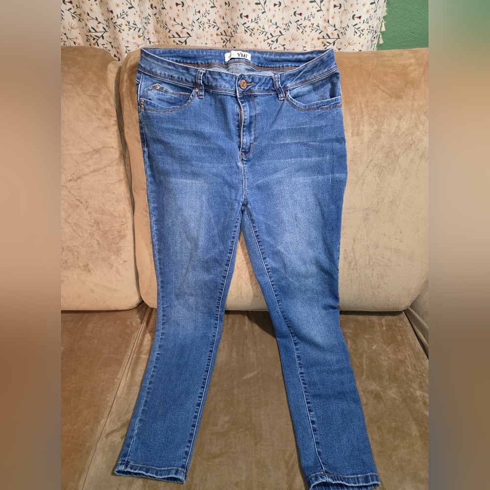YMI Curvy Fit Jeans 17/33 Mid Rise Skinny Stretch Denim